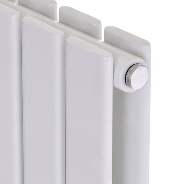 Дизайнерський вертикальний радіатор опалення ARTTIDESIGN Livorno II 3/2200/204/50 білий матовий.